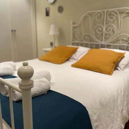 Casa Lola * לאון